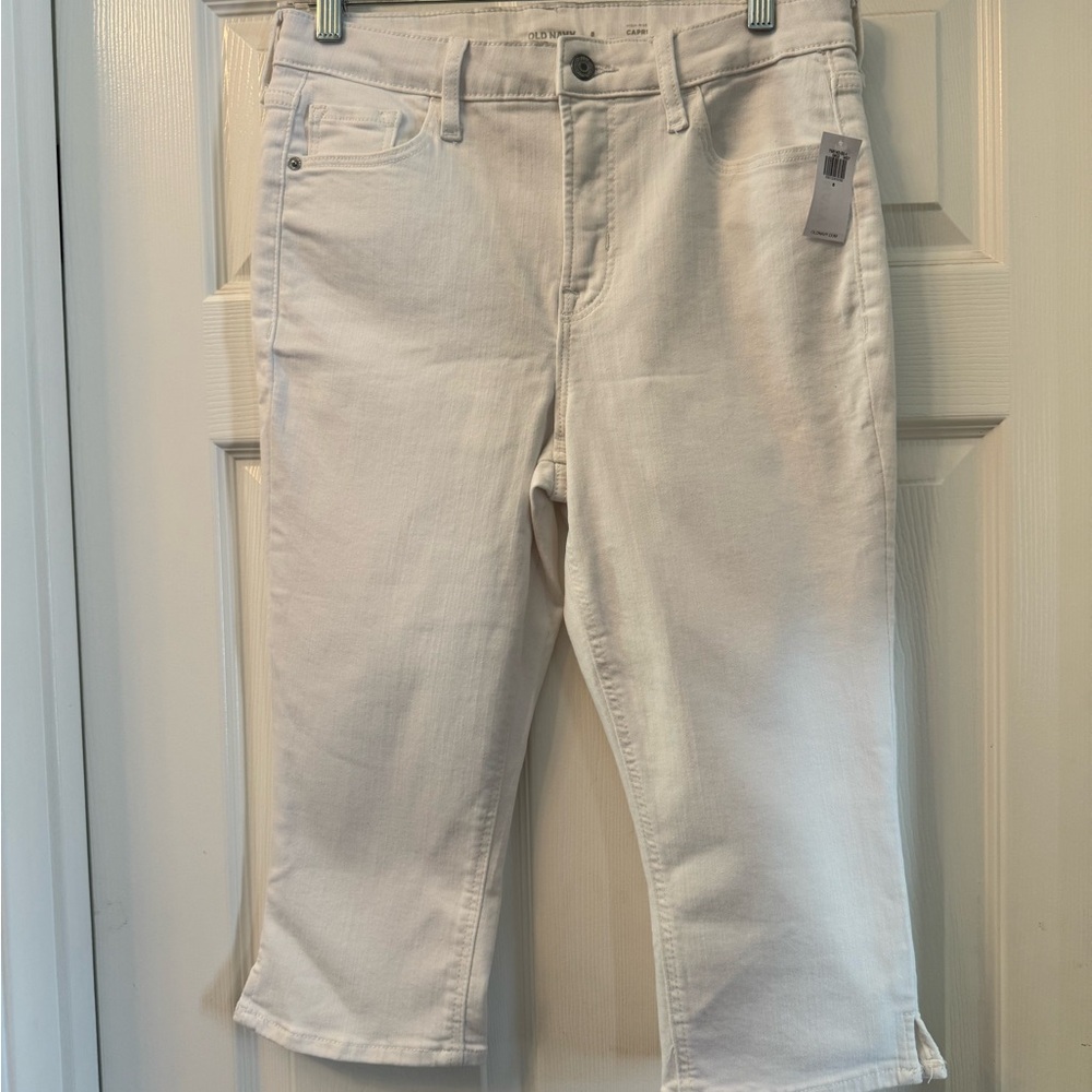 Old navy Women's cropped capris white Jeans size 8